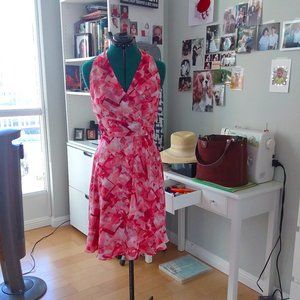 WHBM dress size 12 peaches  pinks  and orange $15